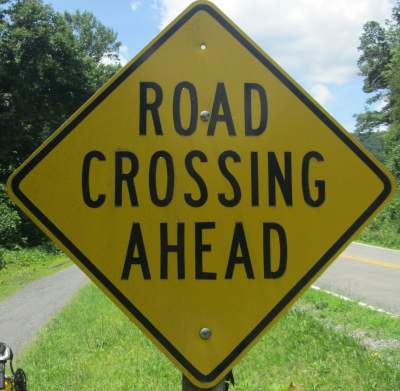 Road-crossing-sign-Virginia-Creeper-Trail-07-10-2016