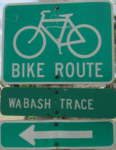 Bike-route-sign-Wabash-Trail-IA-5-18-17