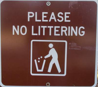 No-littering-sign-Palatka-Lake-Butler-Trail-FL-12-3-19
