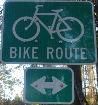 Bike-route-sign-Palatka-Lake-Butler-Trail-FL-12-3-19